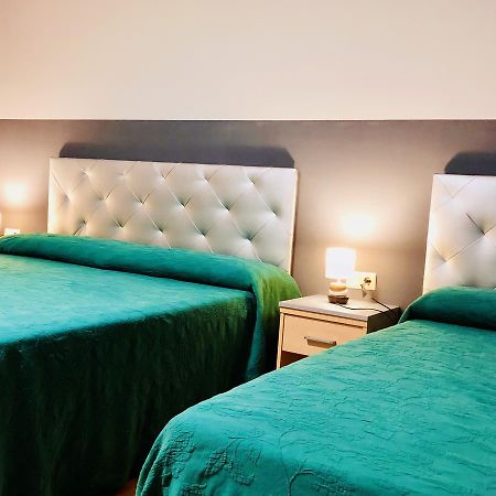 Hotel Vinas 17 Teruel Eksteriør bilde