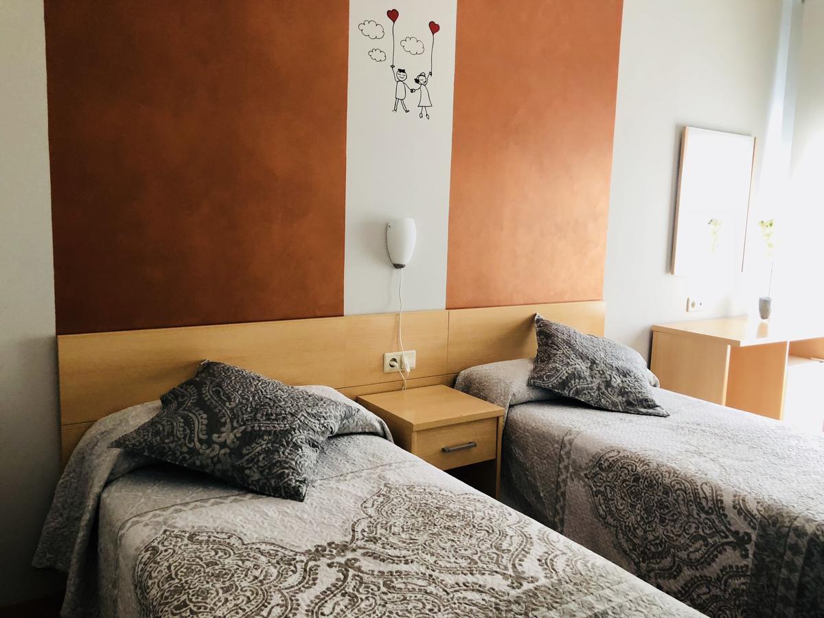 Hotel Vinas 17 Teruel Eksteriør bilde